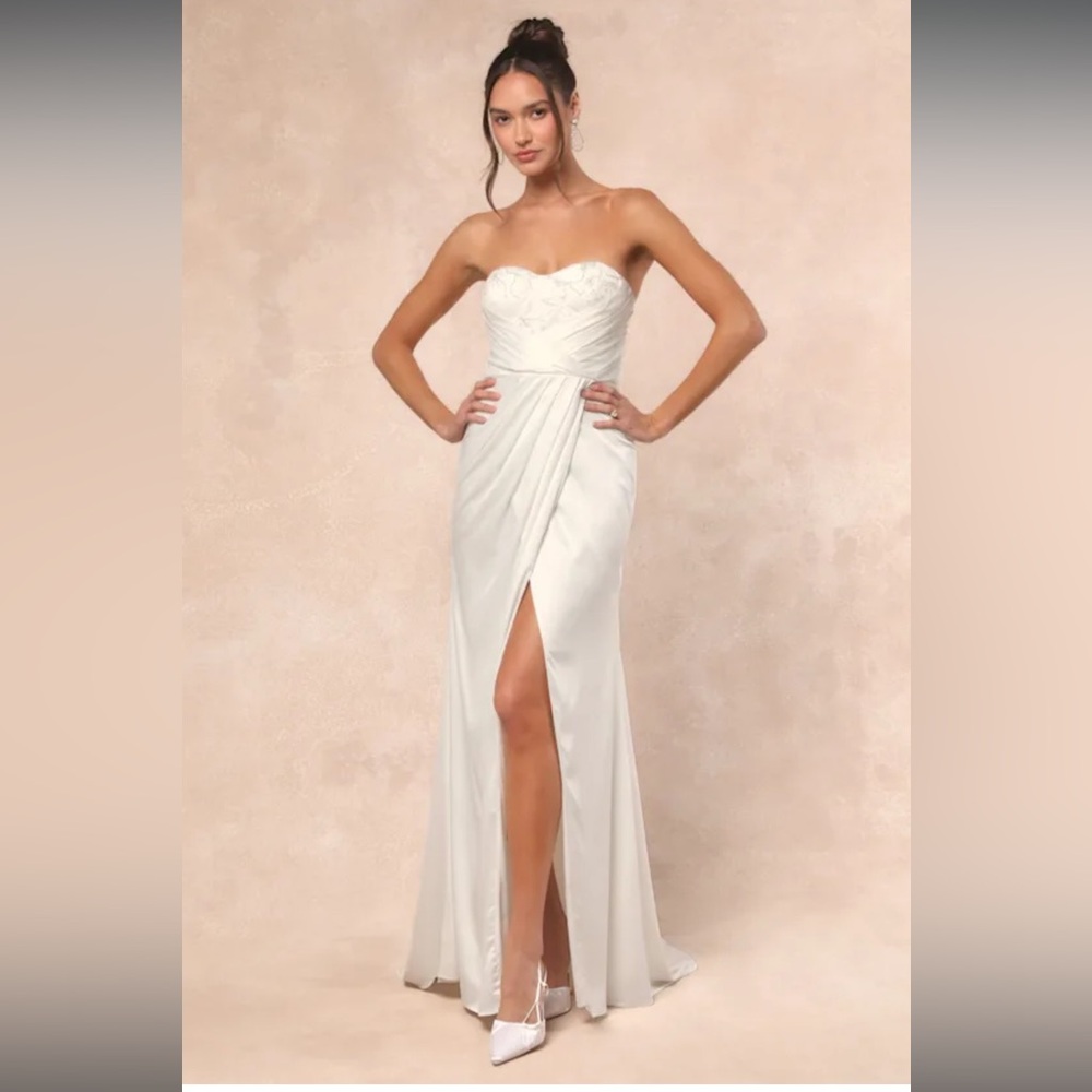 NWT- Heidy White Satin Beaded Strapless Bridal Dress